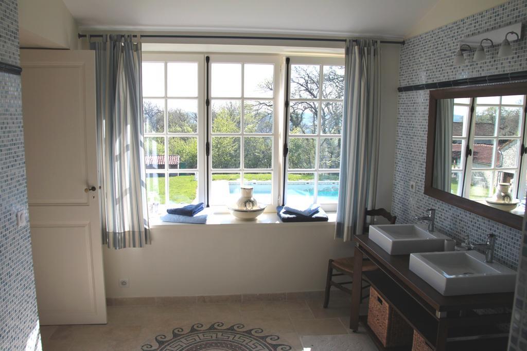 Domaine De Lamassas Hautefage-la-Tour Room photo
