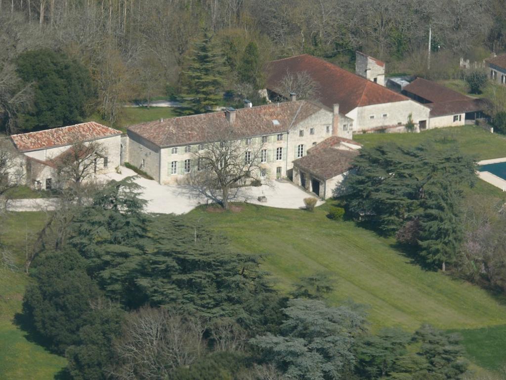 Domaine De Lamassas Hautefage-la-Tour Exterior photo